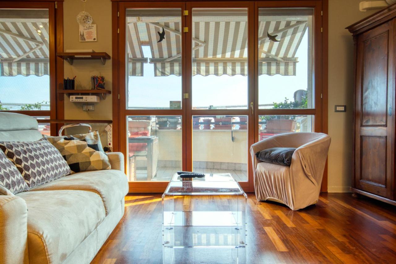 Caseospitali - Casa Di Bibi, Colorato Ed Elegante Bilocale Vicino Al Naviglio Martesana Per 4 Vimodrone Eksteriør bilde